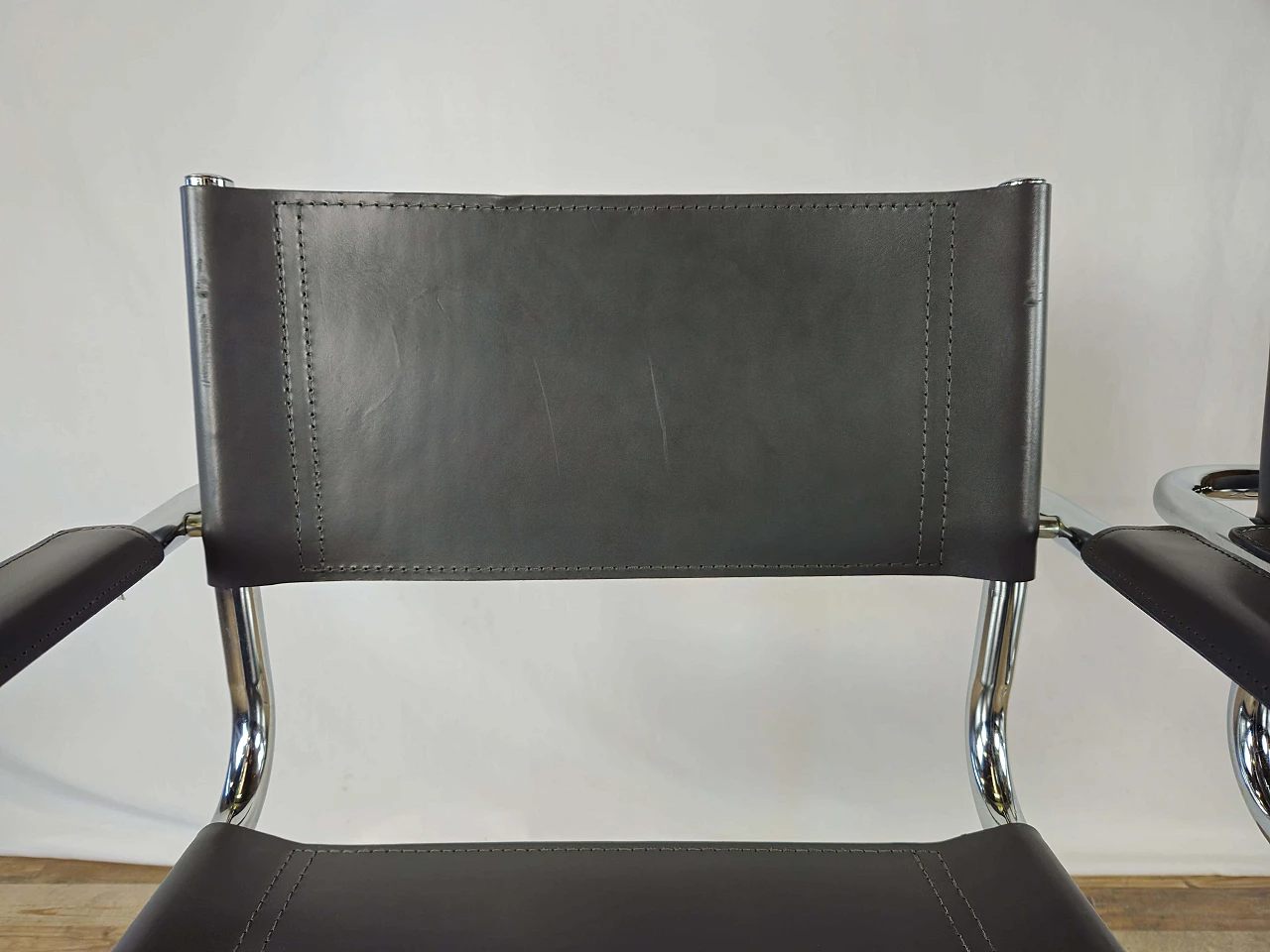 6 Poltrone stile Bauhaus in acciaio tubolare e pelle grigia, anni '70 7