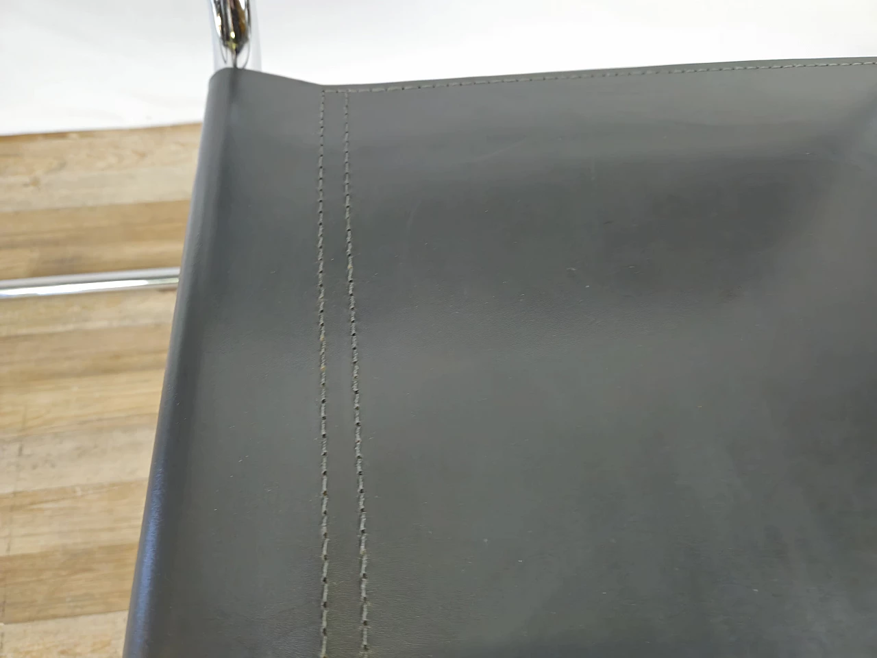 6 Poltrone stile Bauhaus in acciaio tubolare e pelle grigia, anni '70 12