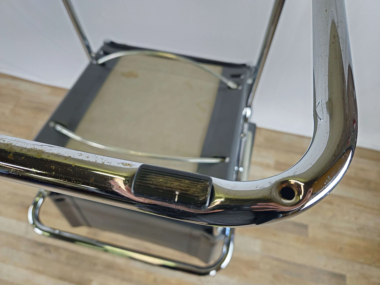 6 Poltrone stile Bauhaus in acciaio tubolare e pelle grigia, anni '70 24