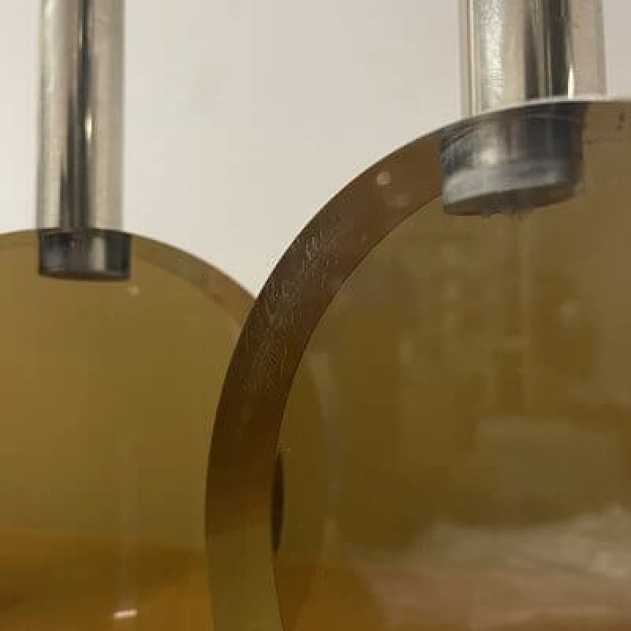 Coppia di candelieri in vetro acrilico e metallo di Felice Antonio Botta, anni '80 8