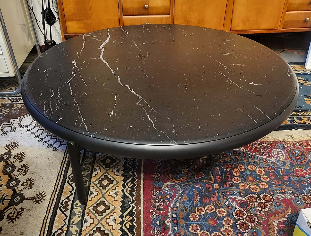 Maru coffee table by Doshi Levien for B&B Italia 8