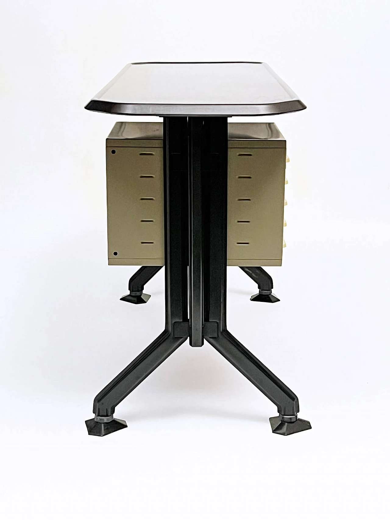 Arco desk by Studio BBPR for Olivetti, 1963 3