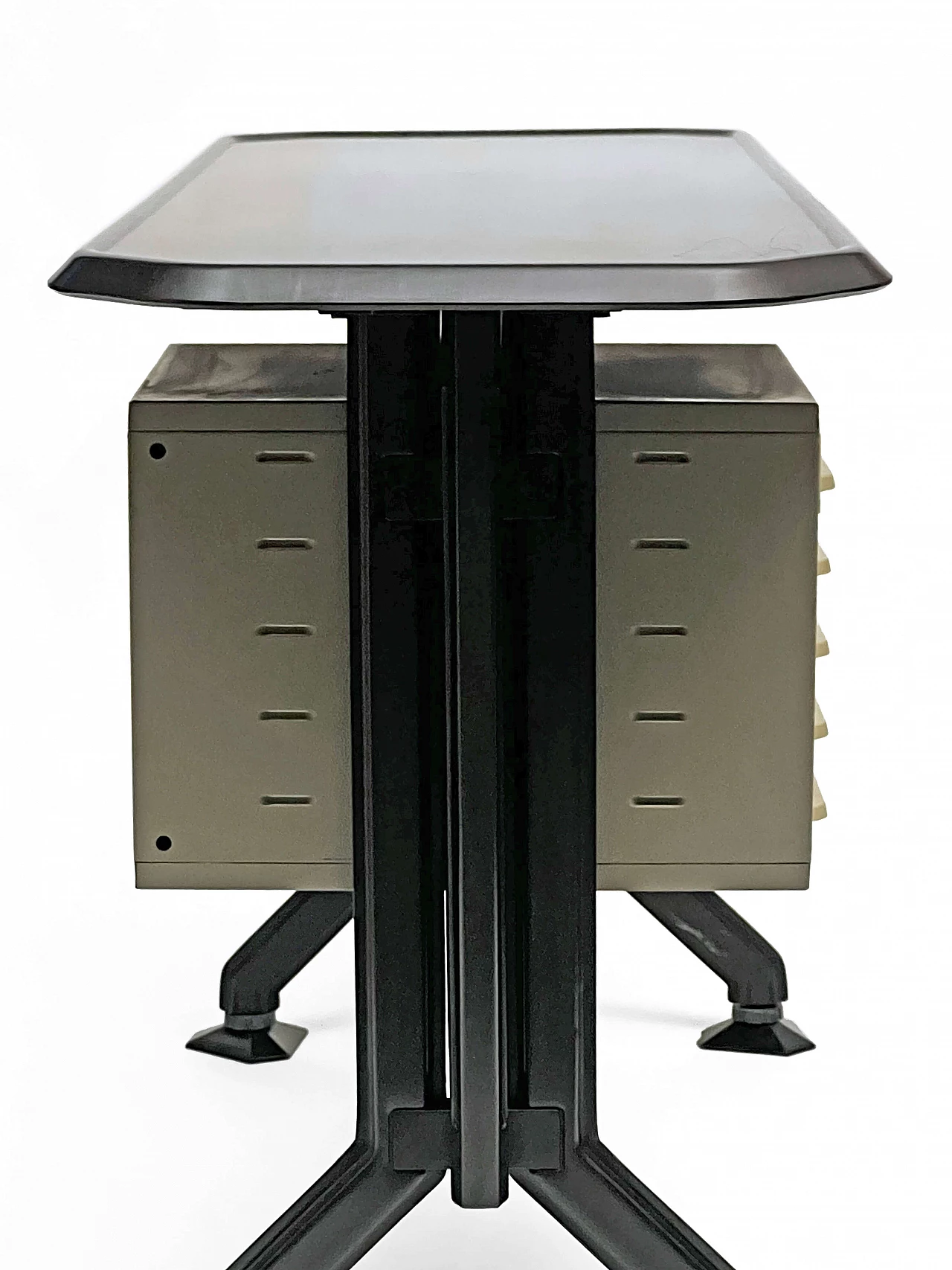 Arco desk by Studio BBPR for Olivetti, 1963 4