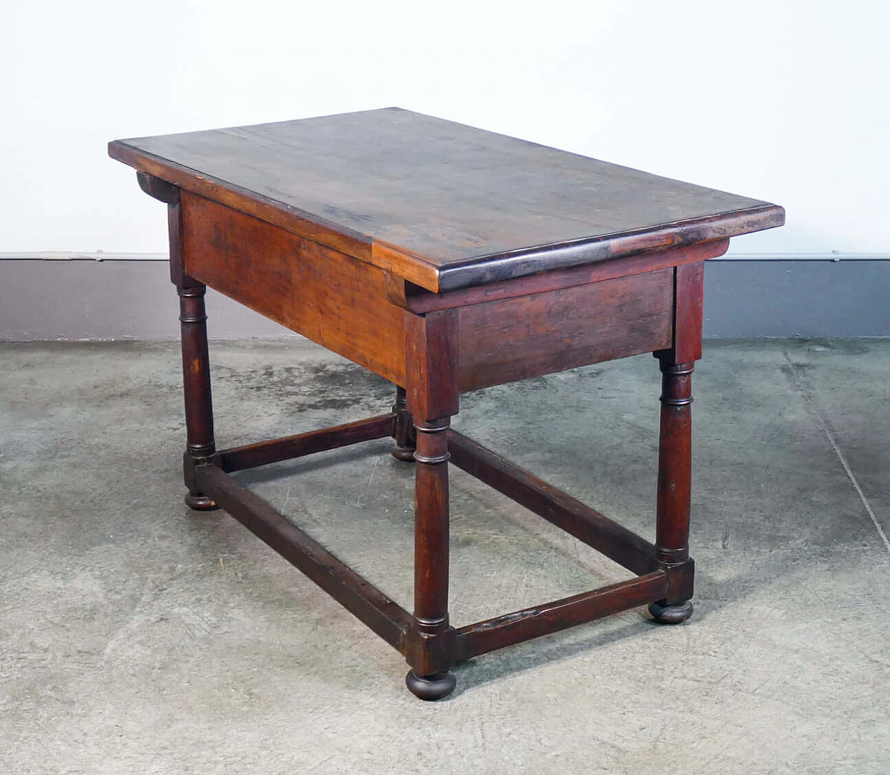 Solid walnut table with two front drawers, 19th century 9