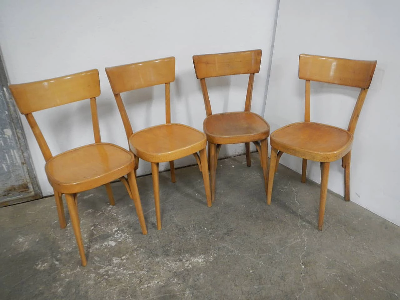 4 Beech chairs, 1950s 1