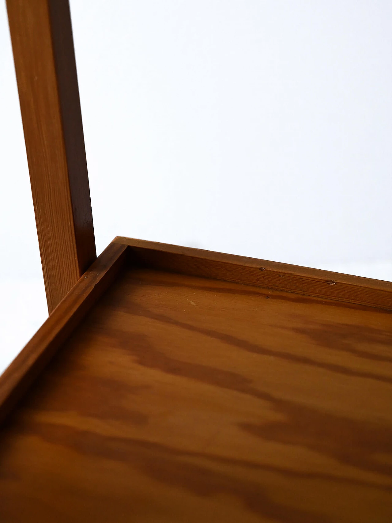 Coppia di tavolini richiudibili con due ripiani, anni '60 8