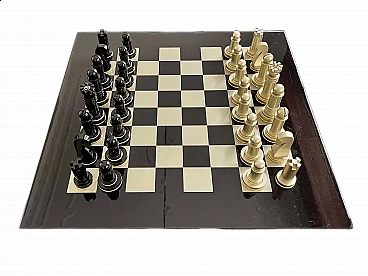 Fair chessboard by Armani Casa