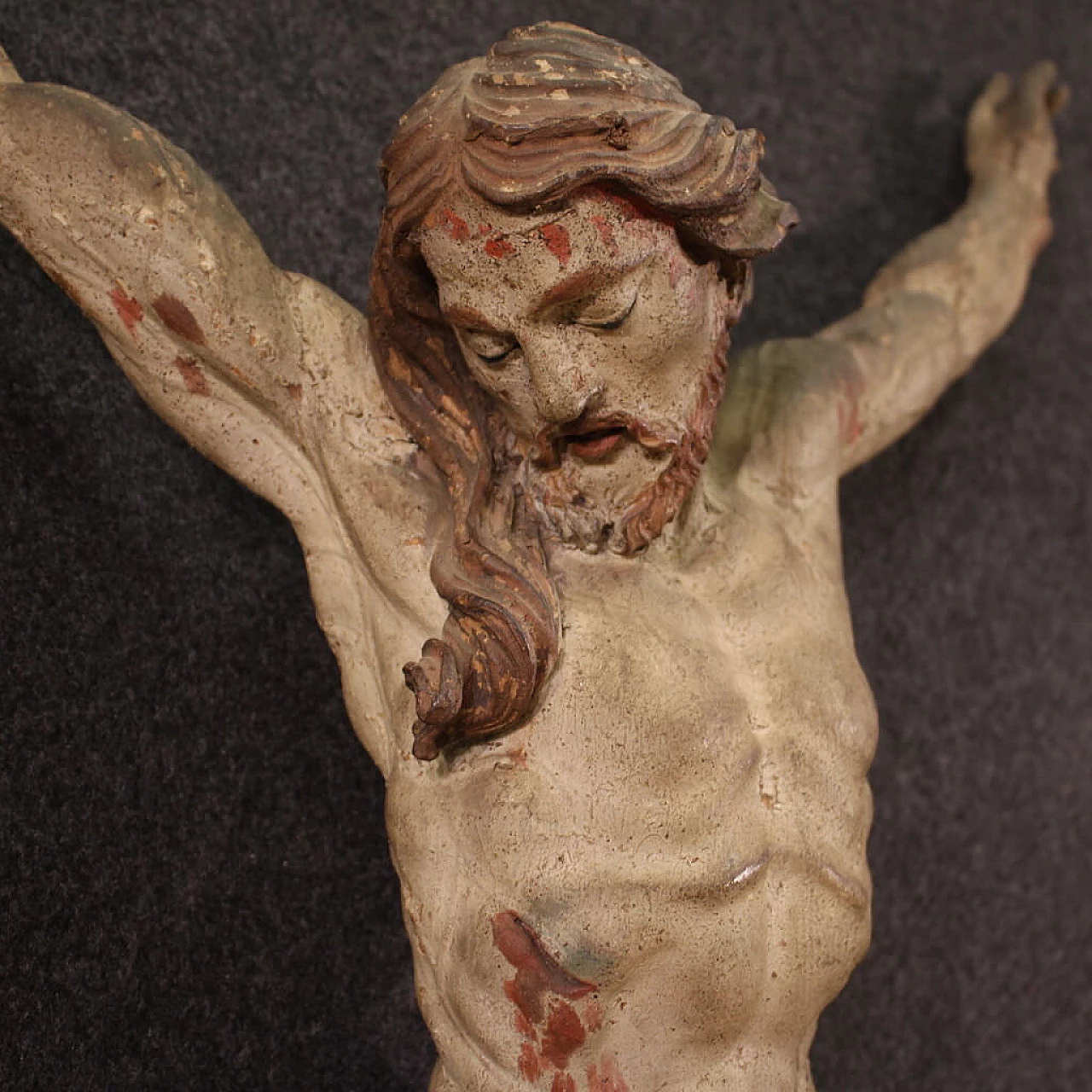 Cristo crocifisso, scultura in legno policromo e dorato, prima metà del '700 2