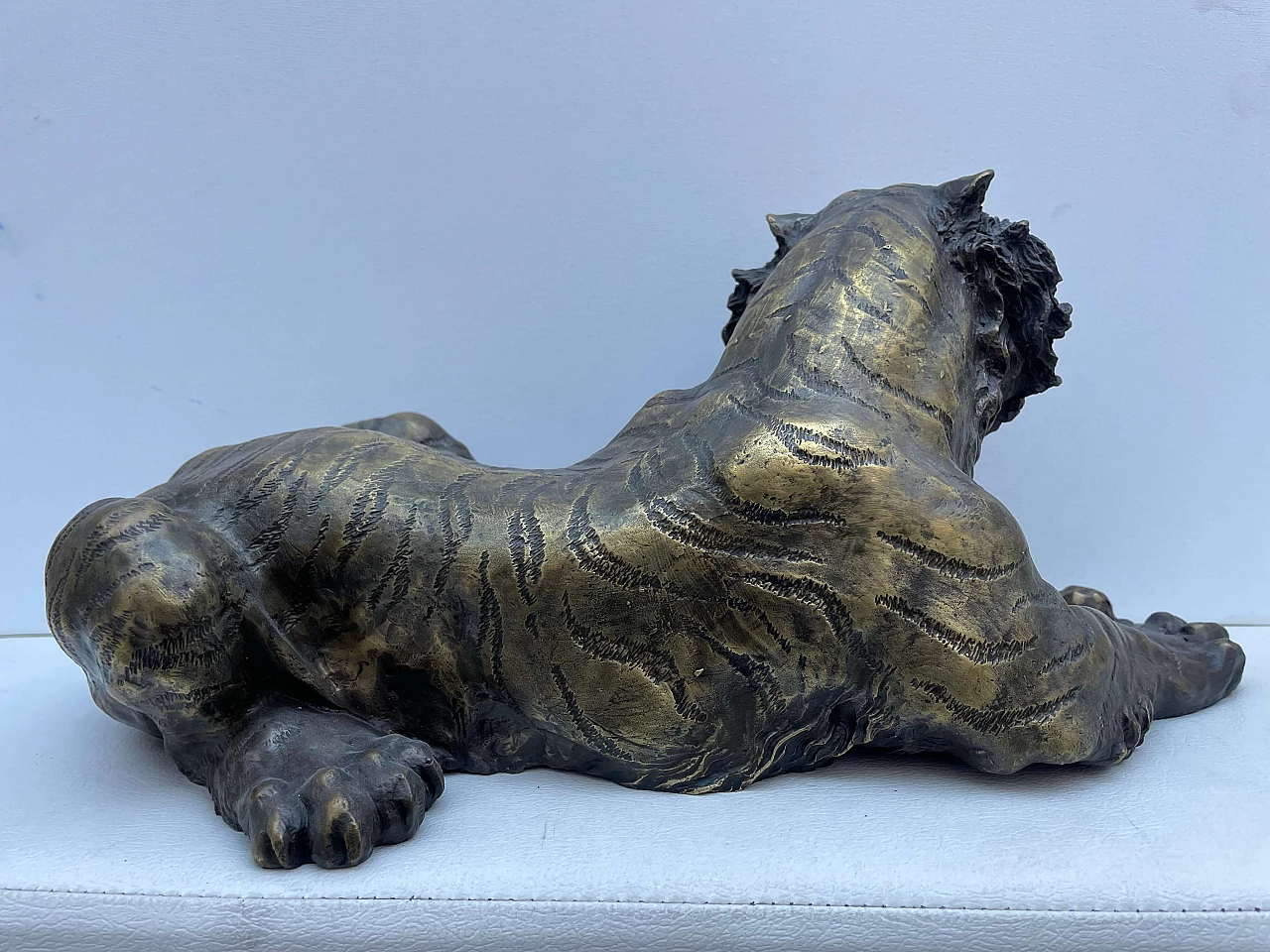 Bronze sculpture of a roaring tiger, 1990s 4