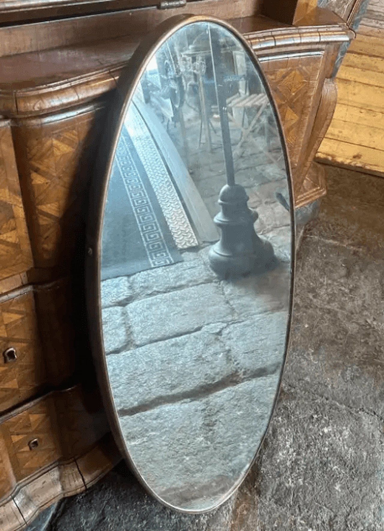 Specchio da parete ovale in ottone in stile Gio Ponti, anni '50 2