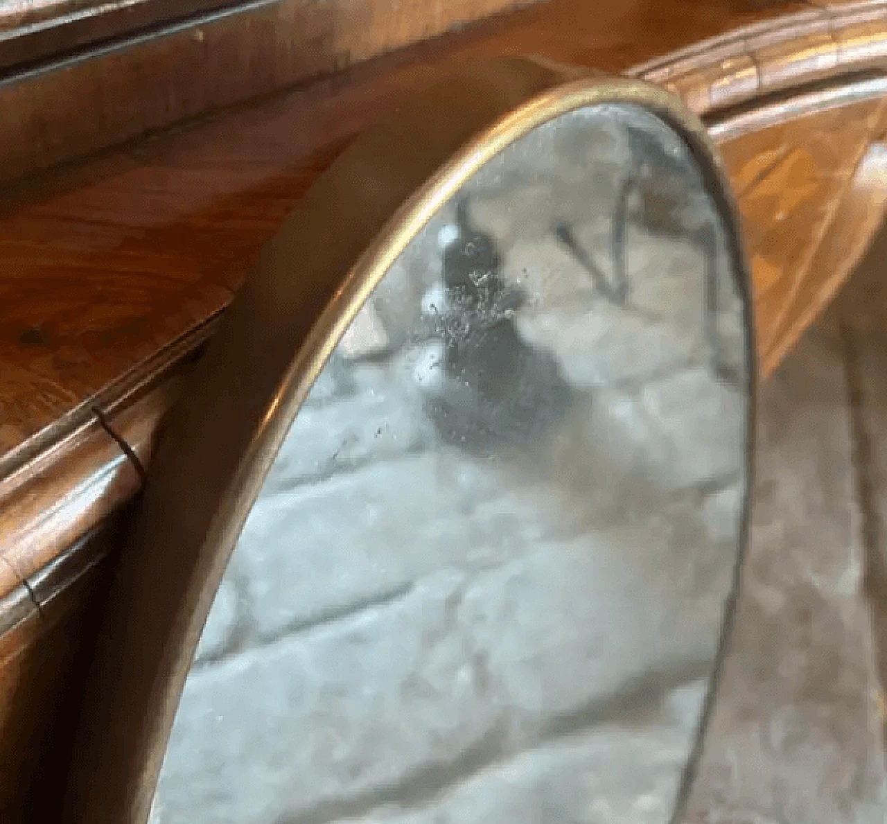 Specchio da parete ovale in ottone in stile Gio Ponti, anni '50 3