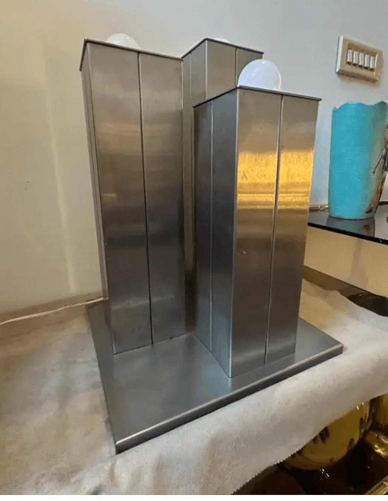 Chrome-plated metal square table lamp, 1970s 4