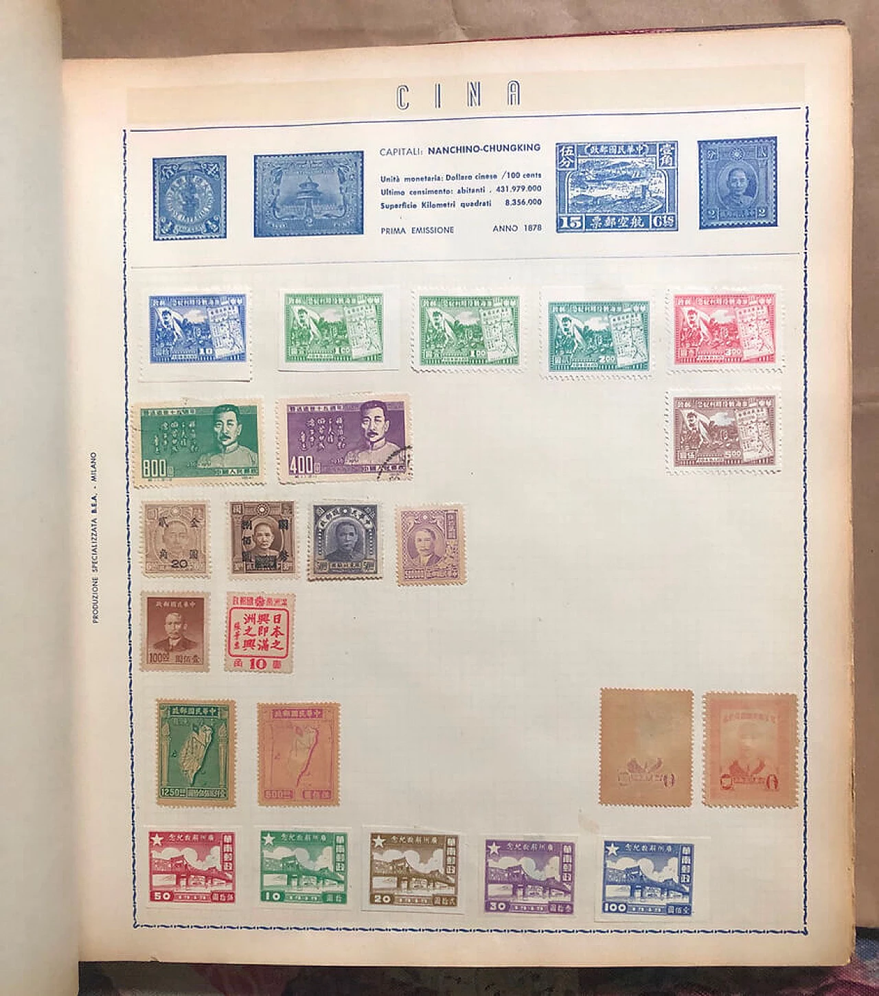 Libro di raccolta di francobolli del mondo, inizio '900 17