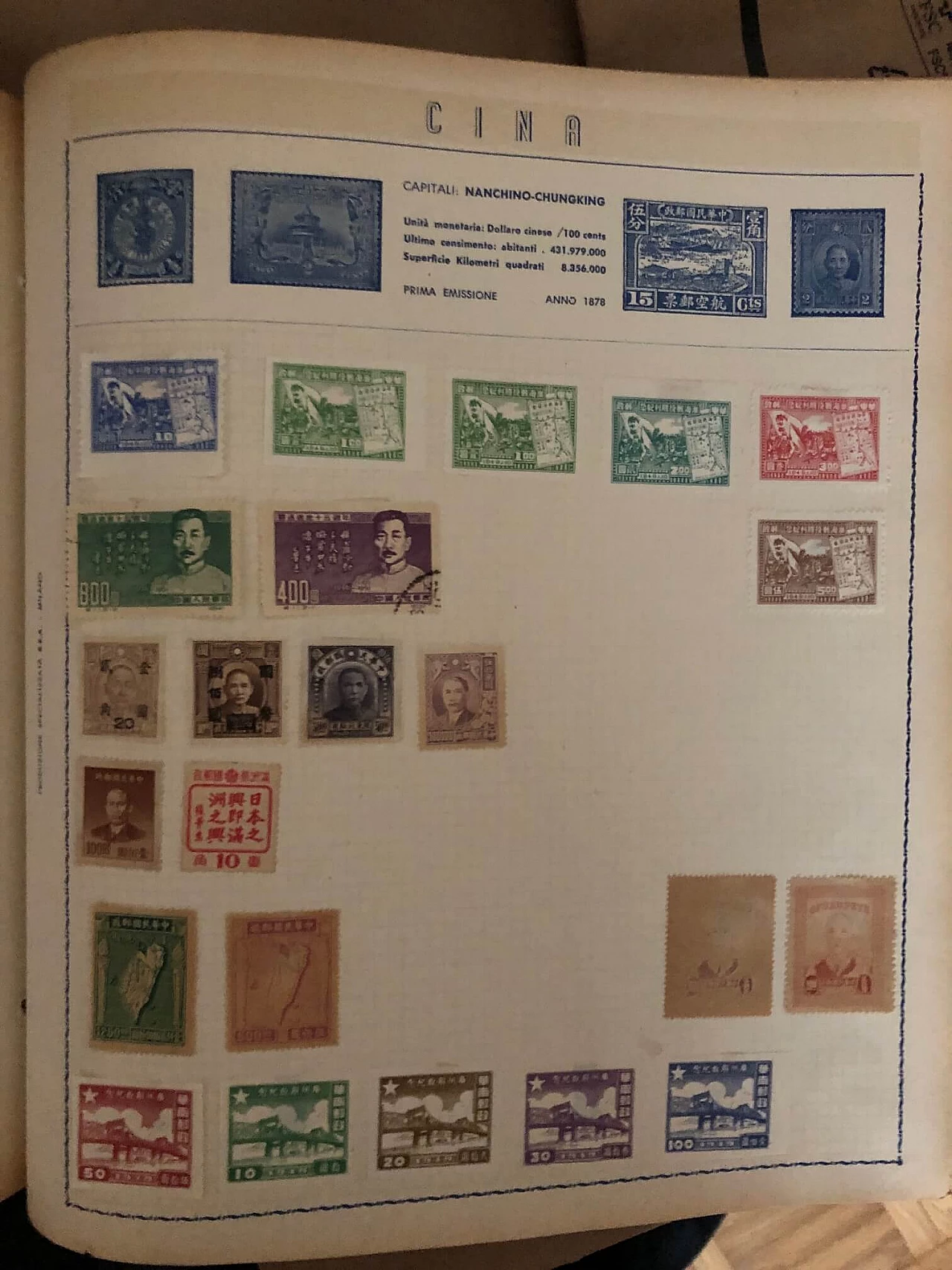 Libro di raccolta di francobolli del mondo, inizio '900 31