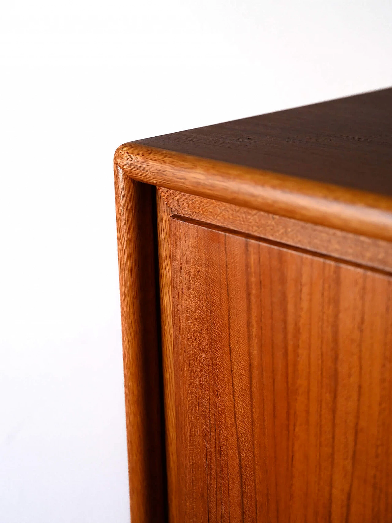 Scandinavian teak and oak sideboard, 1960s 6