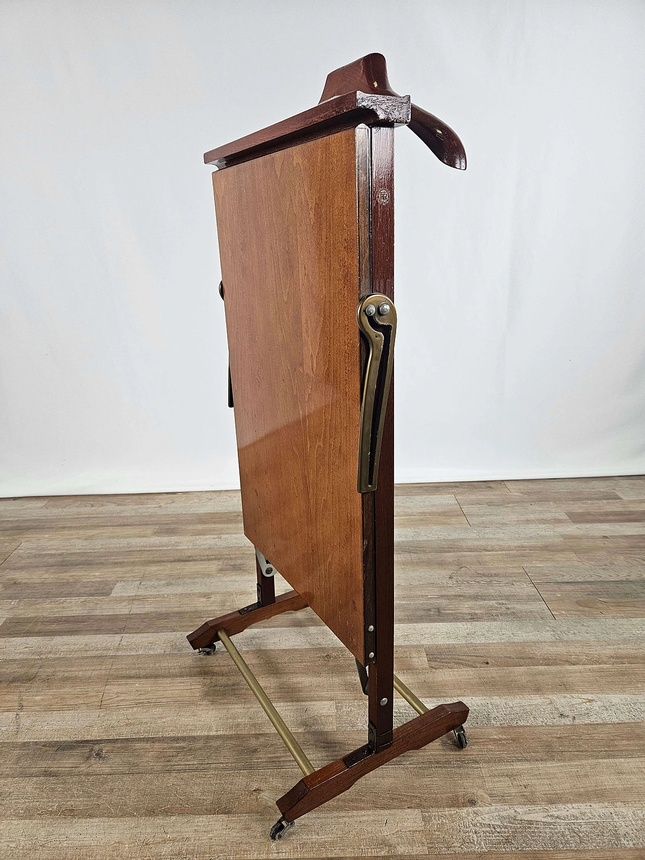 Wood and metal valet stand by Fratelli Reguitti, 1970s 16