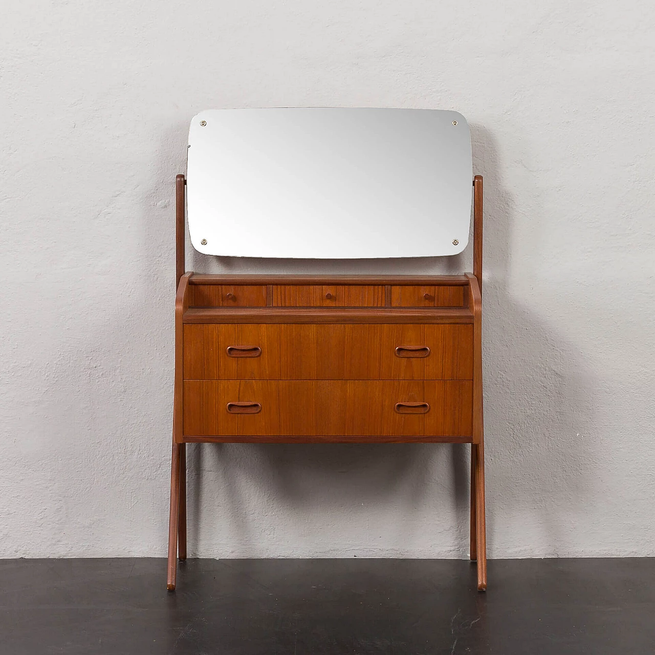 Danish Y-shaped dresser in the Sigfried Omann style with mirrors, 1960s 3