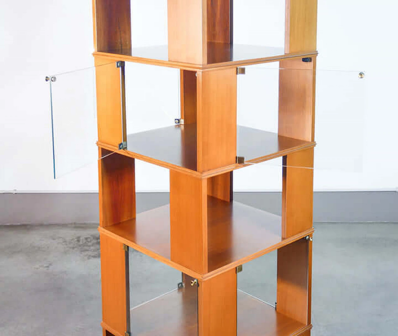 Veneered wood and glass revolving bookcase, 1960s 6
