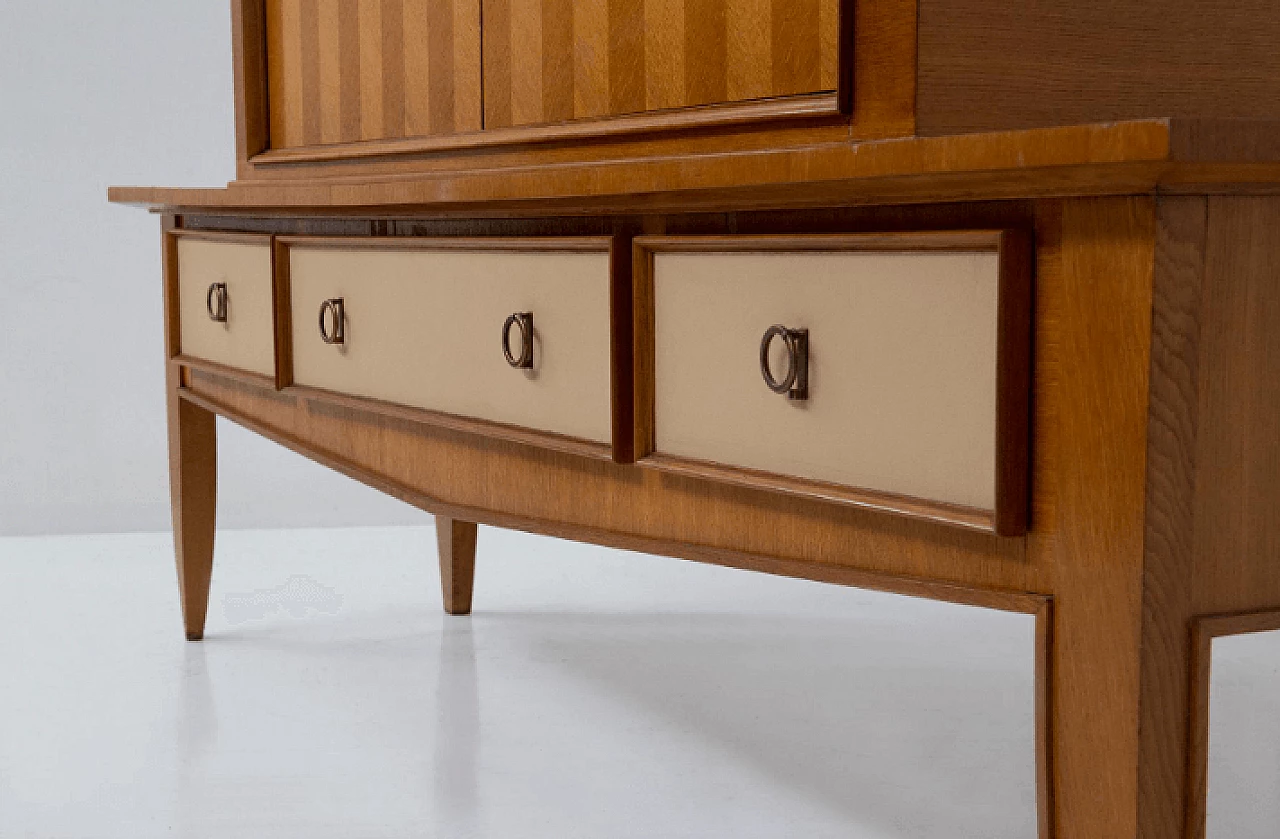 Credenza in legno, pelle e ottone attribuita a Maxime Old, anni '50 4