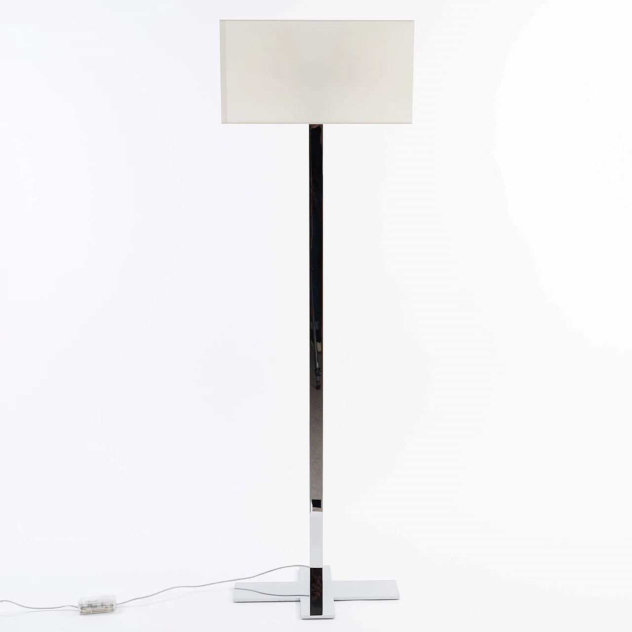 Leukon lamp by Antonio Citterio for Maxalto 2