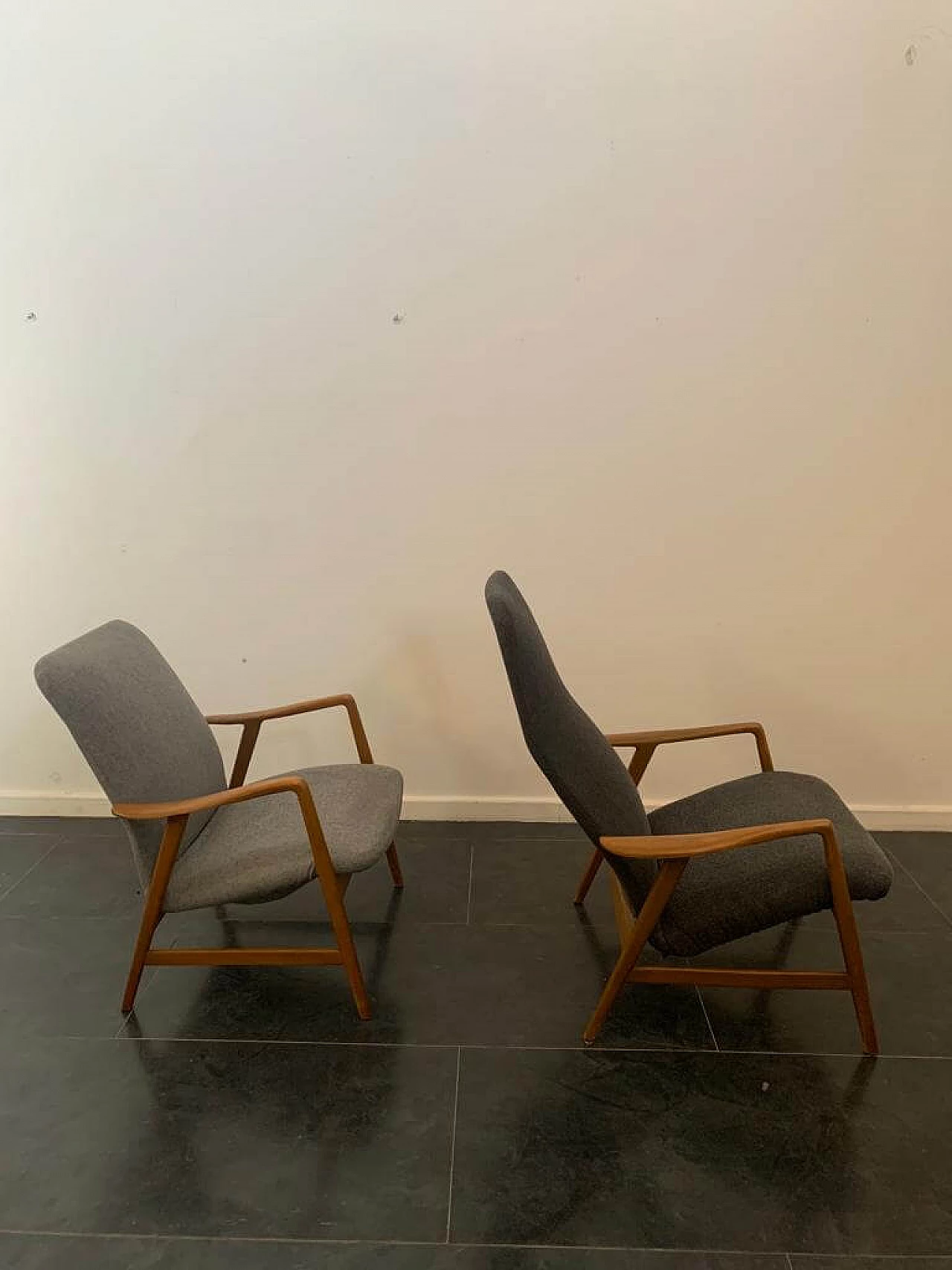 Pair of beech armchairs by Pizzetti, 1960s 11
