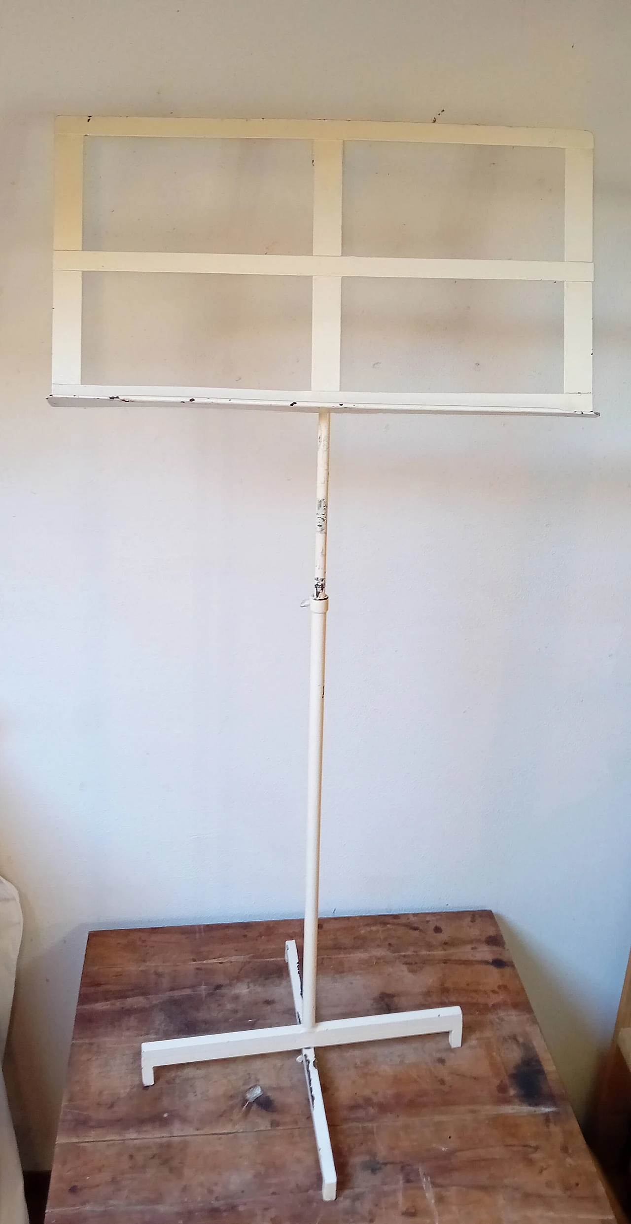 Painted iron music stand, 1960s 4