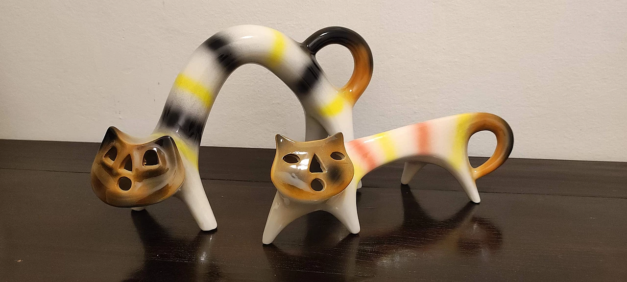 Pair of coloured ceramic cats by Roberto Rigon, 1970s 3