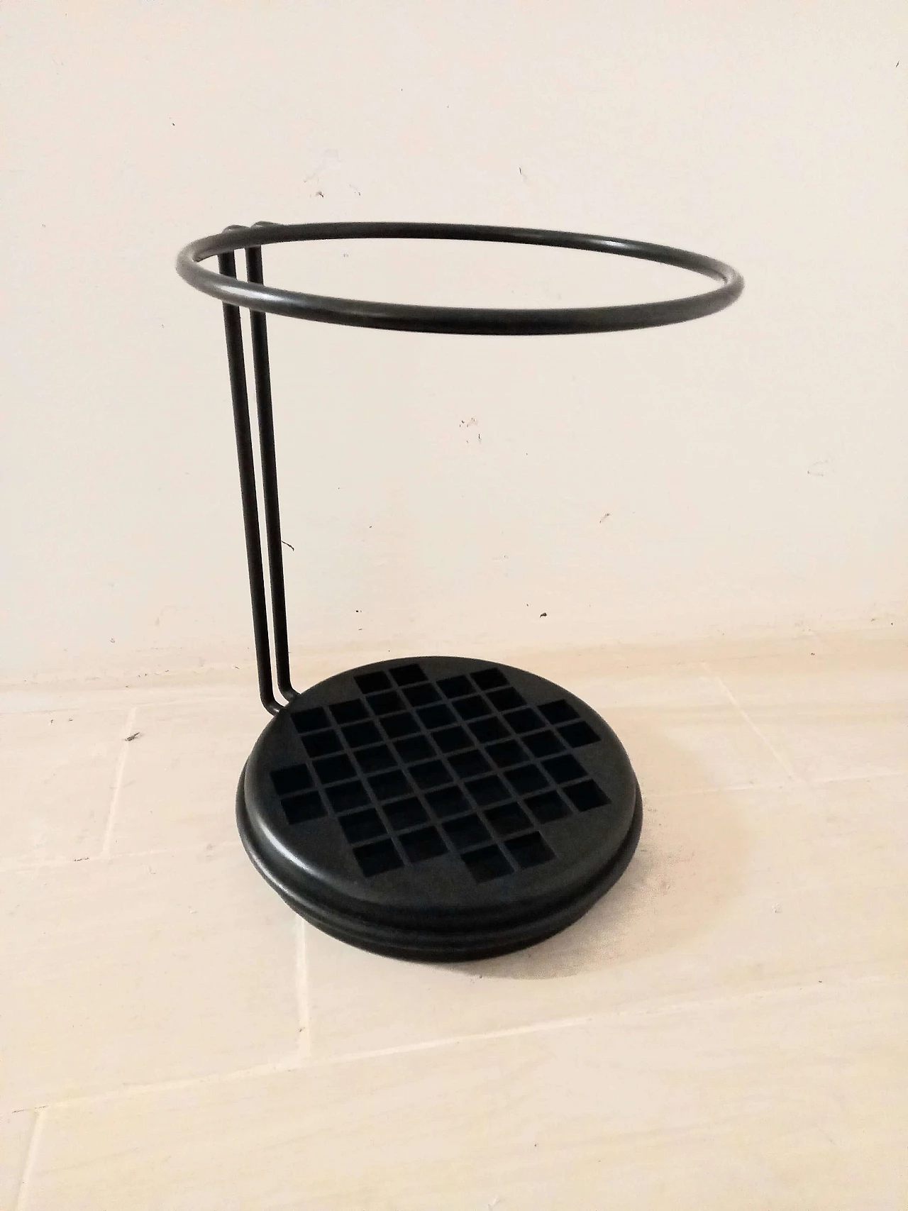 Goccia umbrella stand in metal and plastic by Boccato, Gigante and Zambusi for Magis, 1980s 5