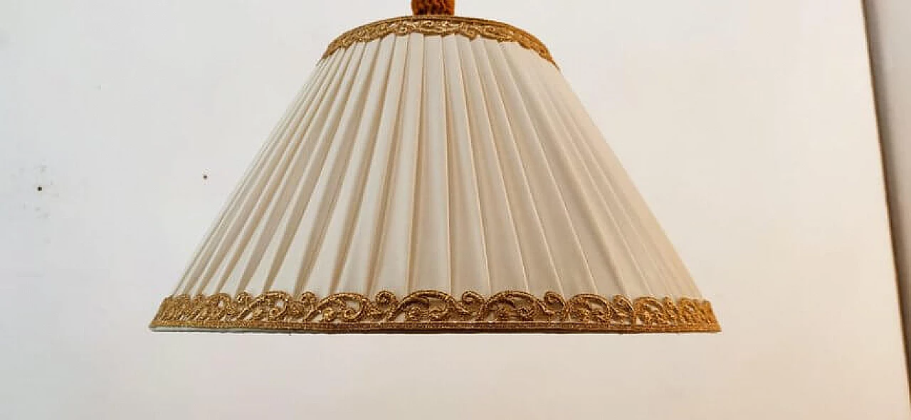 Lampada a sospensione con paralume plissettato, anni '50 5