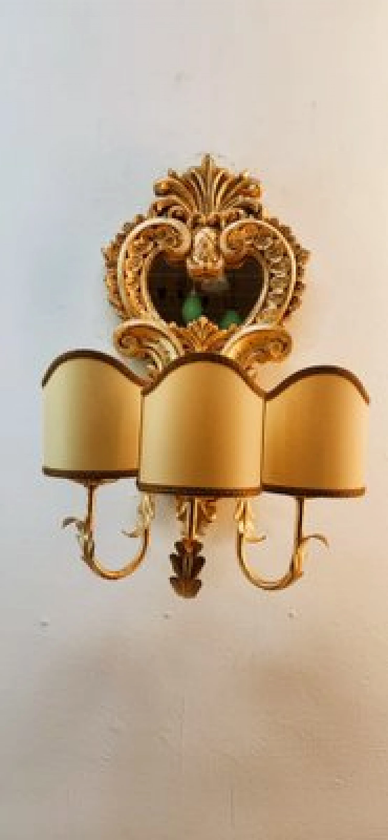 Applique a tre luci in legno dorato e pergamena con specchio, anni '60 2