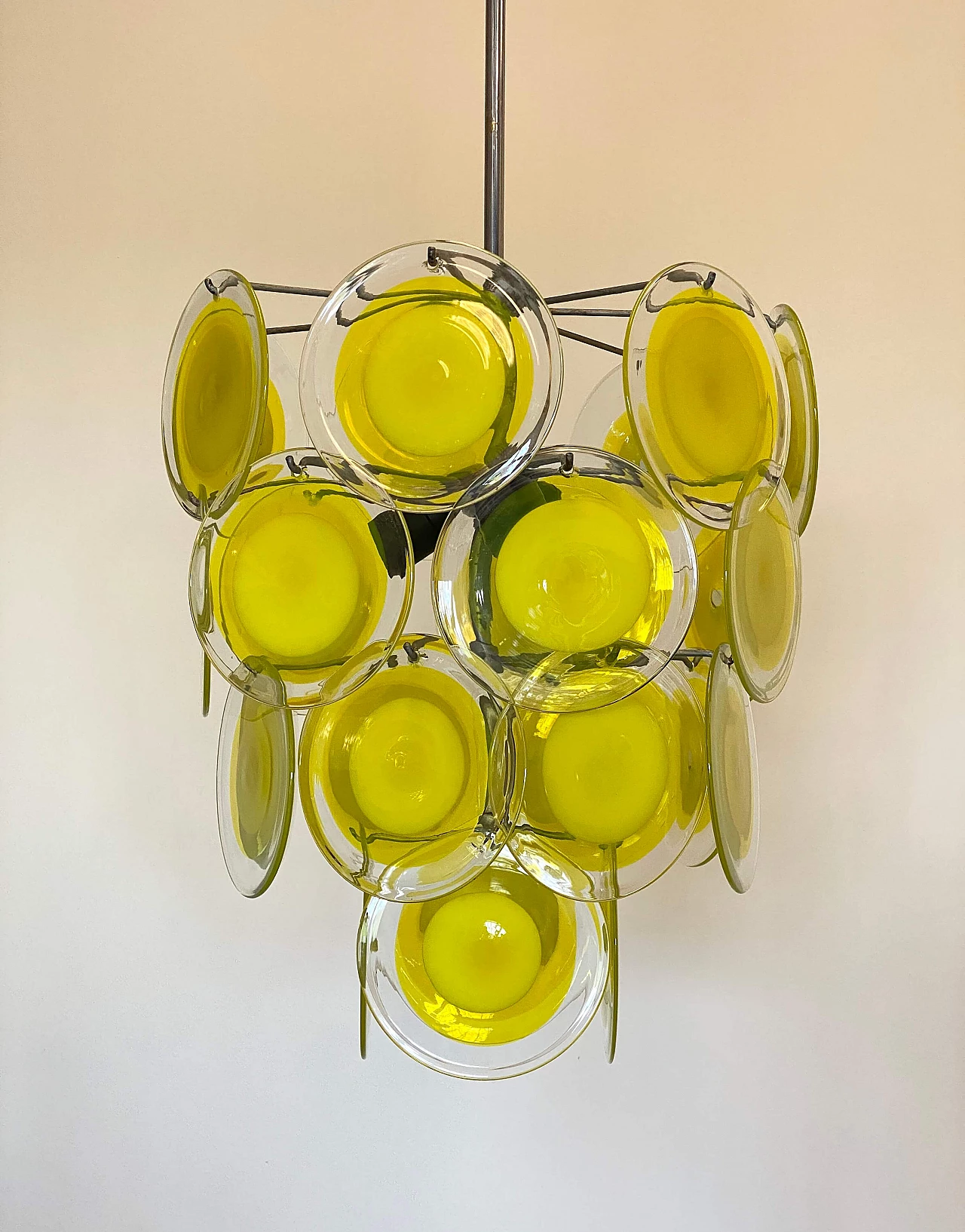 Lampadario in ferro e acciaio con dischi in vetro di Vistosi, anni '60 17