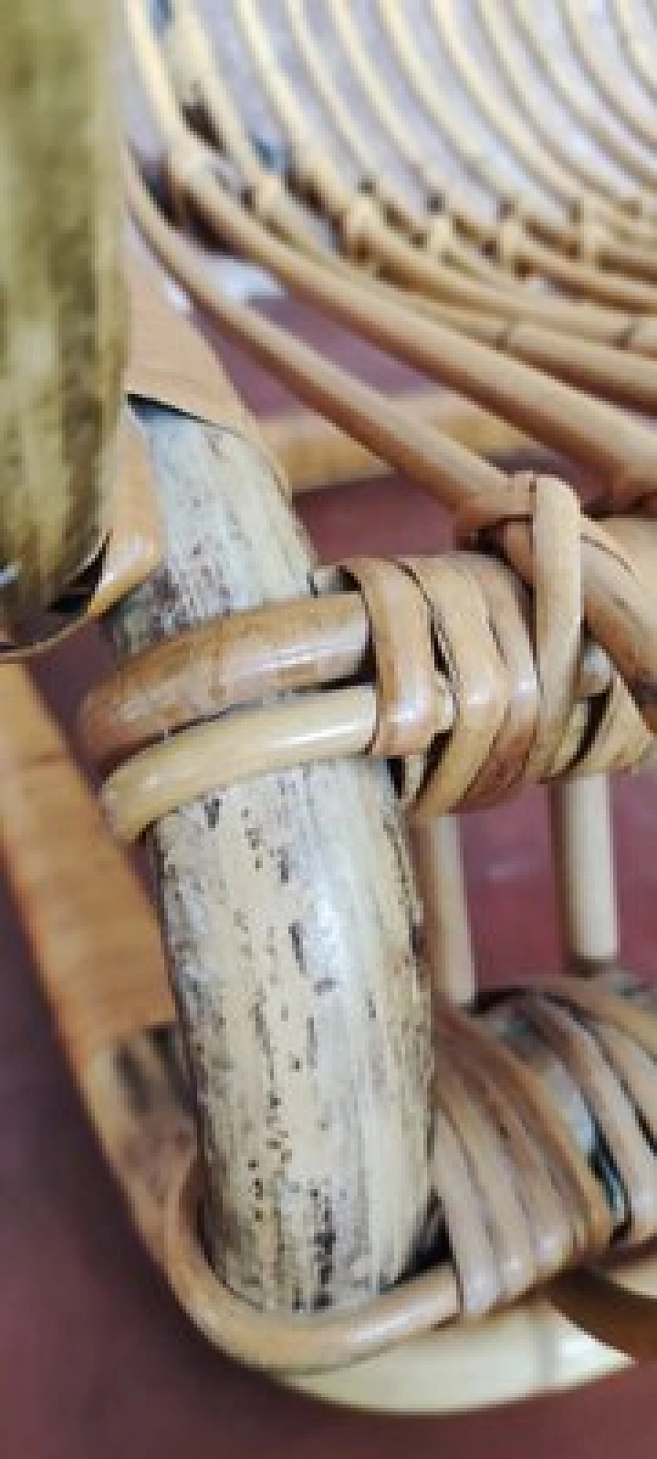 Coppia di poltrone in vimini, anni '70 12