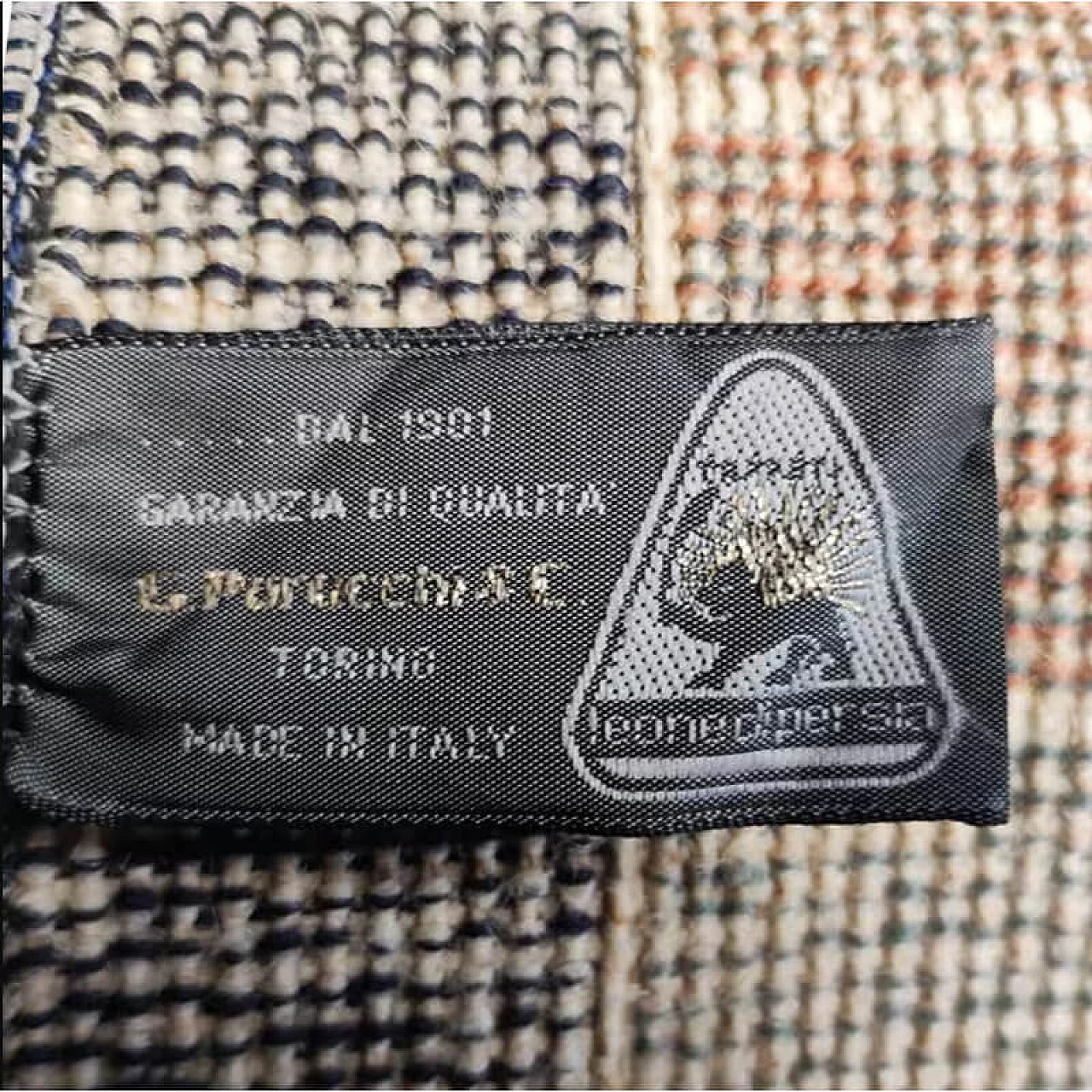 Tappeto in pura lana di Giorgetto Giugiaro per Paracchi, anni '90 10