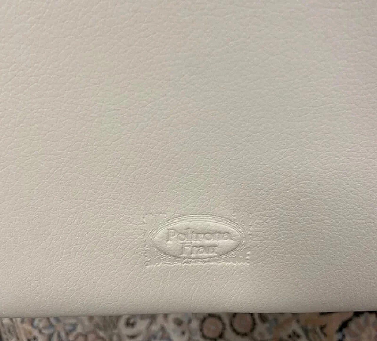 4 Sedie Vittoria in pelle crema di Poltrona Frau R. & D, 2011 5