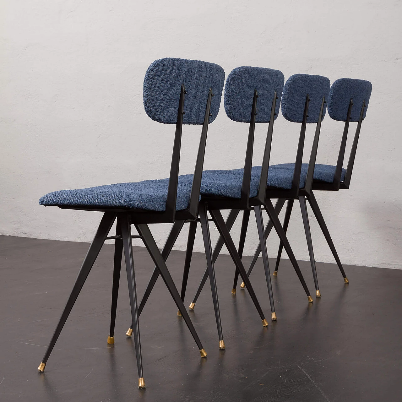 4 Chairs in black lacquered metal and blue bouclé fabric, 1960s 9