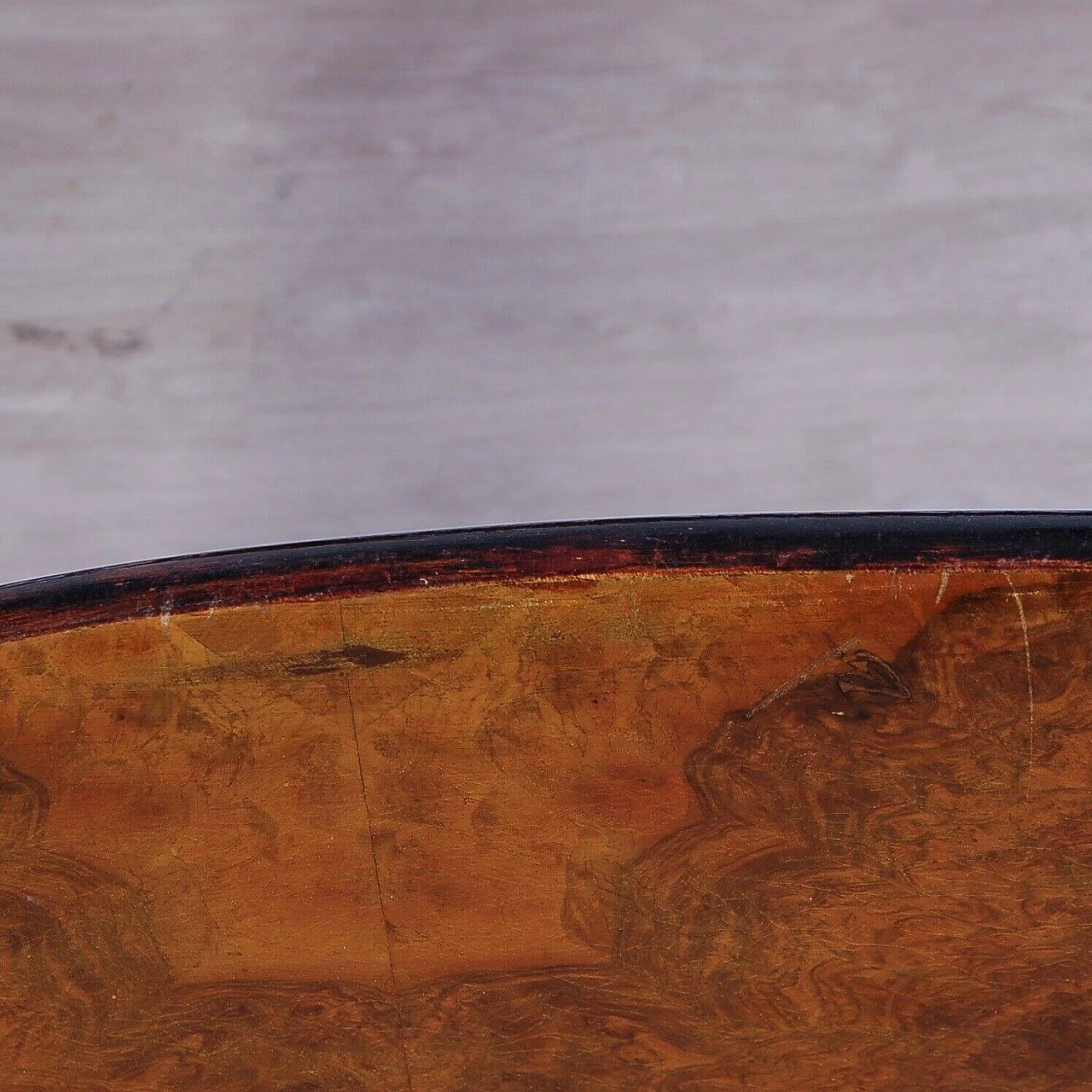 Letto matrimoniale in radica con comodini in testata, anni '60 12