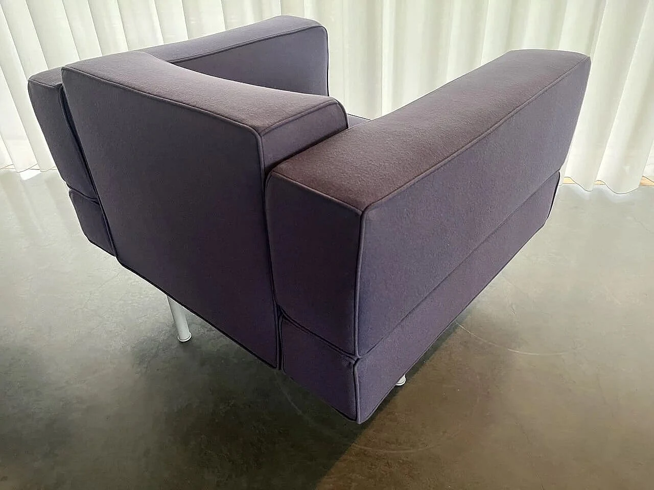Divano e coppia di poltrone Reef in lana viola di Piero Lissoni per Cassina 7