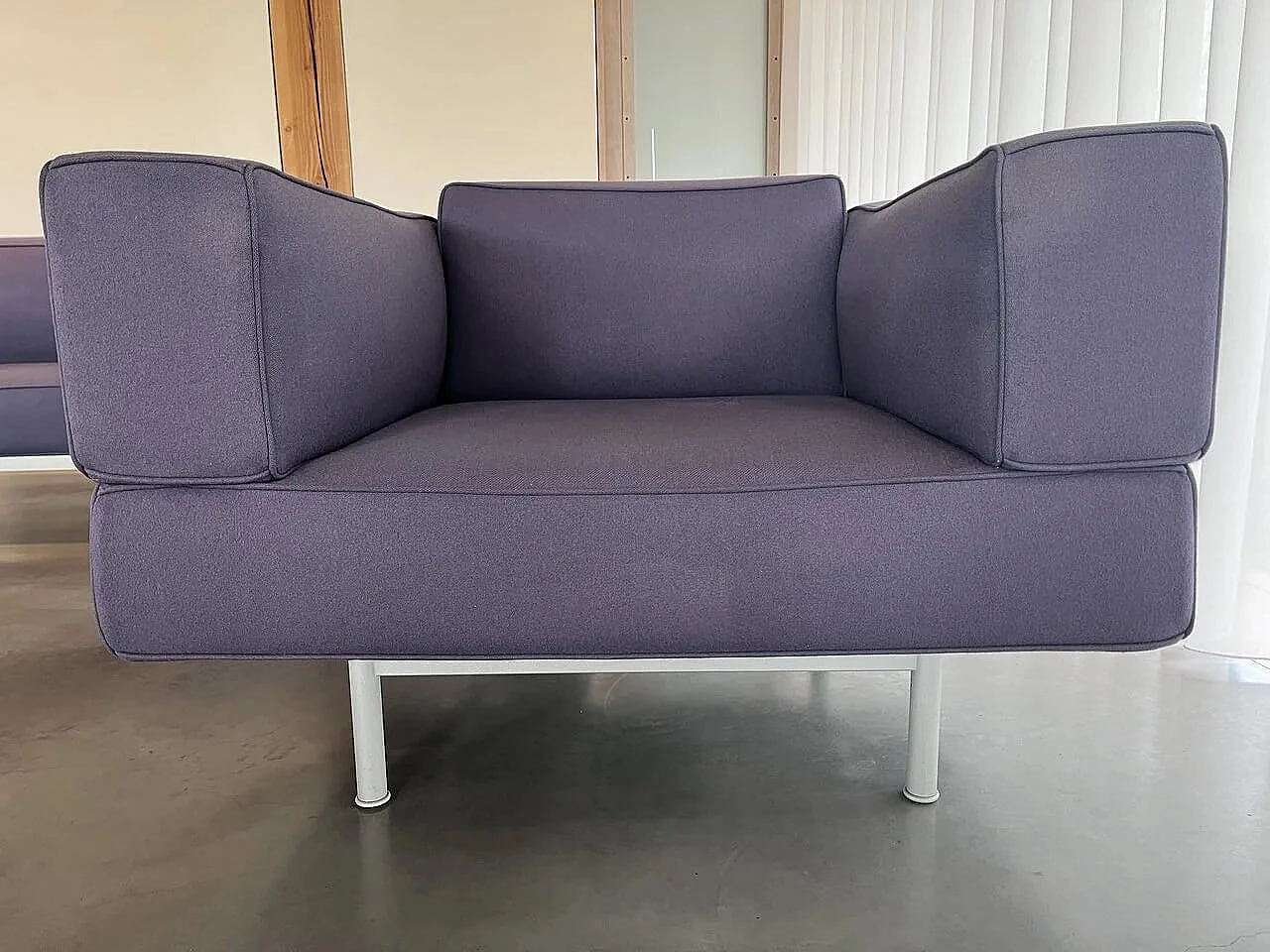 Divano e coppia di poltrone Reef in lana viola di Piero Lissoni per Cassina 8