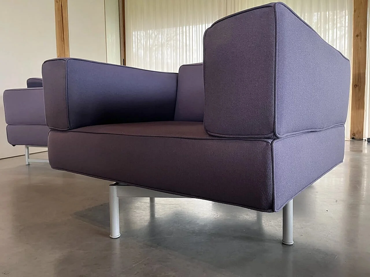 Divano e coppia di poltrone Reef in lana viola di Piero Lissoni per Cassina 9