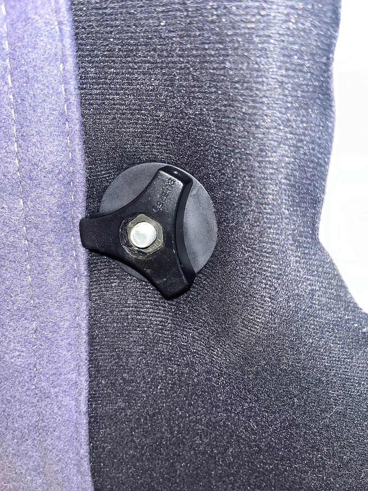 Divano e coppia di poltrone Reef in lana viola di Piero Lissoni per Cassina 14