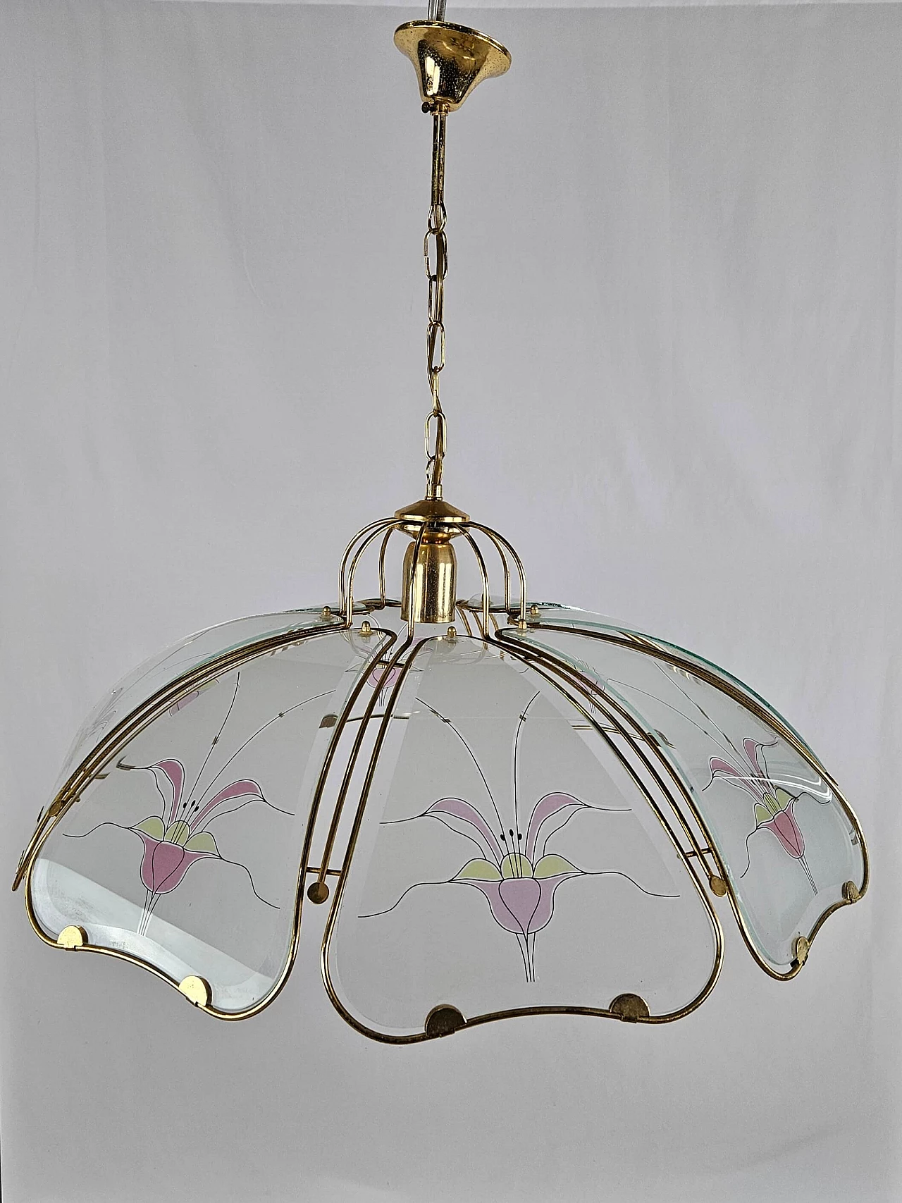 Lampadario in ottone e vetro satinato con decori floreali in stile Liberty, anni '70 1