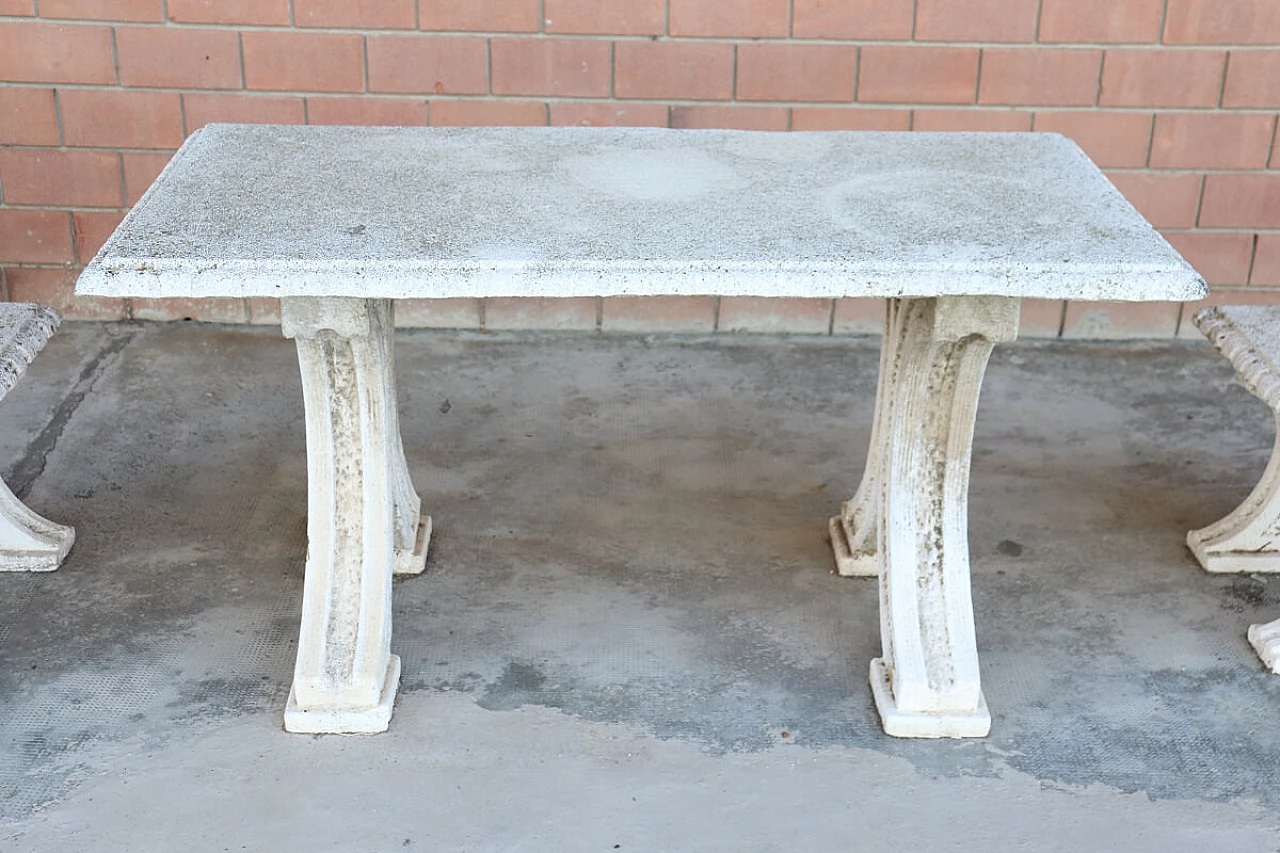 Tavolo e coppia di sgabelli in graniglia e cemento, anni '20 4