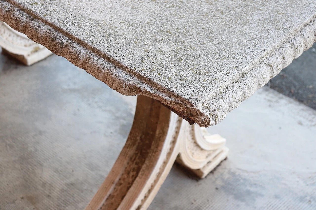 Tavolo e coppia di sgabelli in graniglia e cemento, anni '20 9