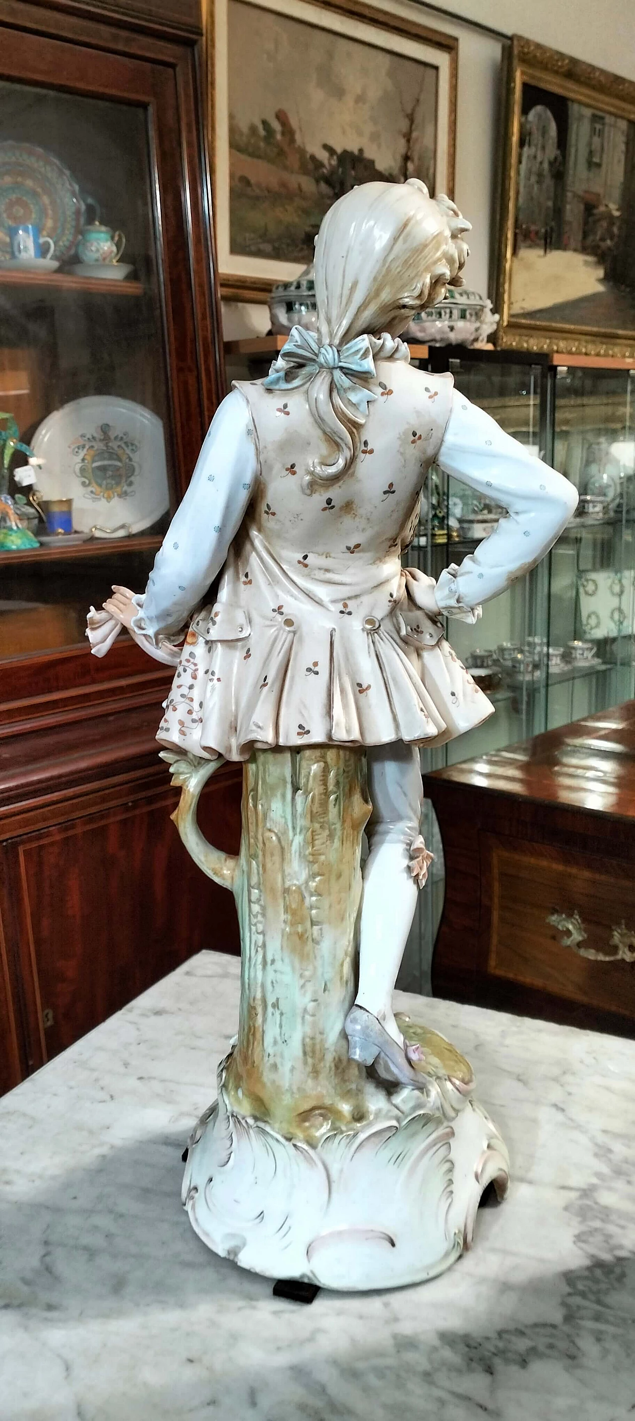 Fanciullo in porcellana dipinta a mano, anni '20 3