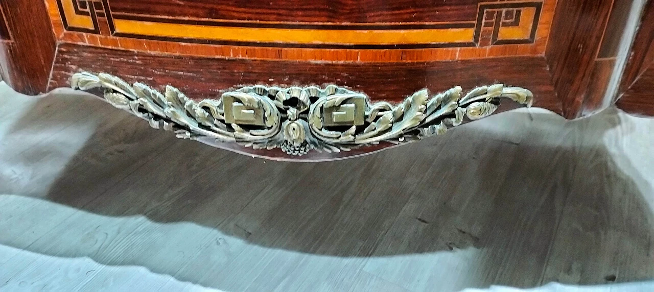 Comò Napoleone III in mogano, ebano e bois de rose a tre cassetti, metà '800 6