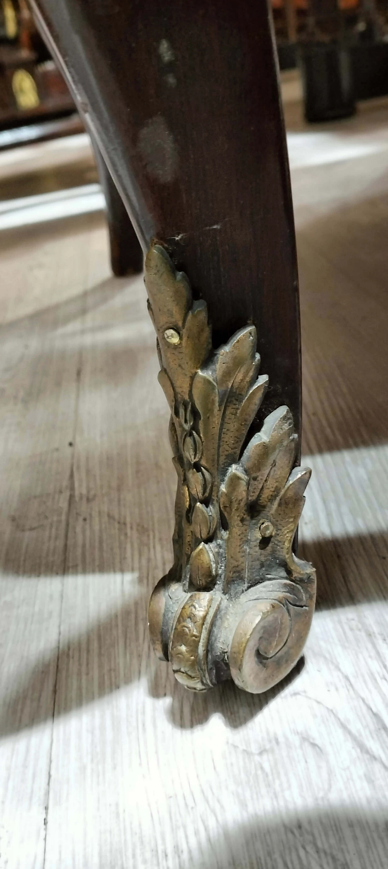 Comò Napoleone III in mogano, ebano e bois de rose a tre cassetti, metà '800 9