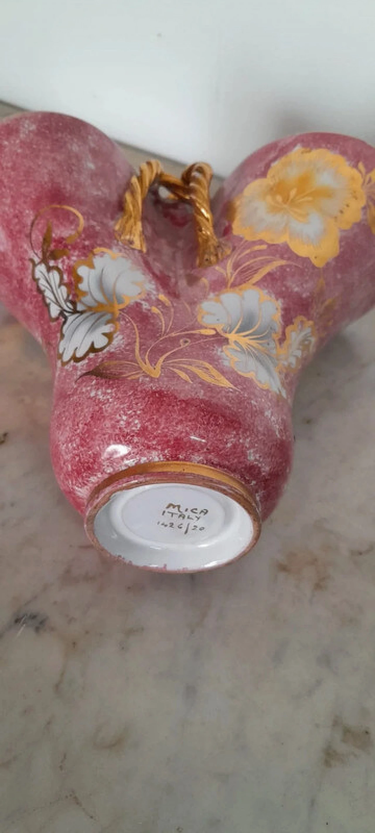 Pink and gold hand-painted Mica vase, mid-20th century 4