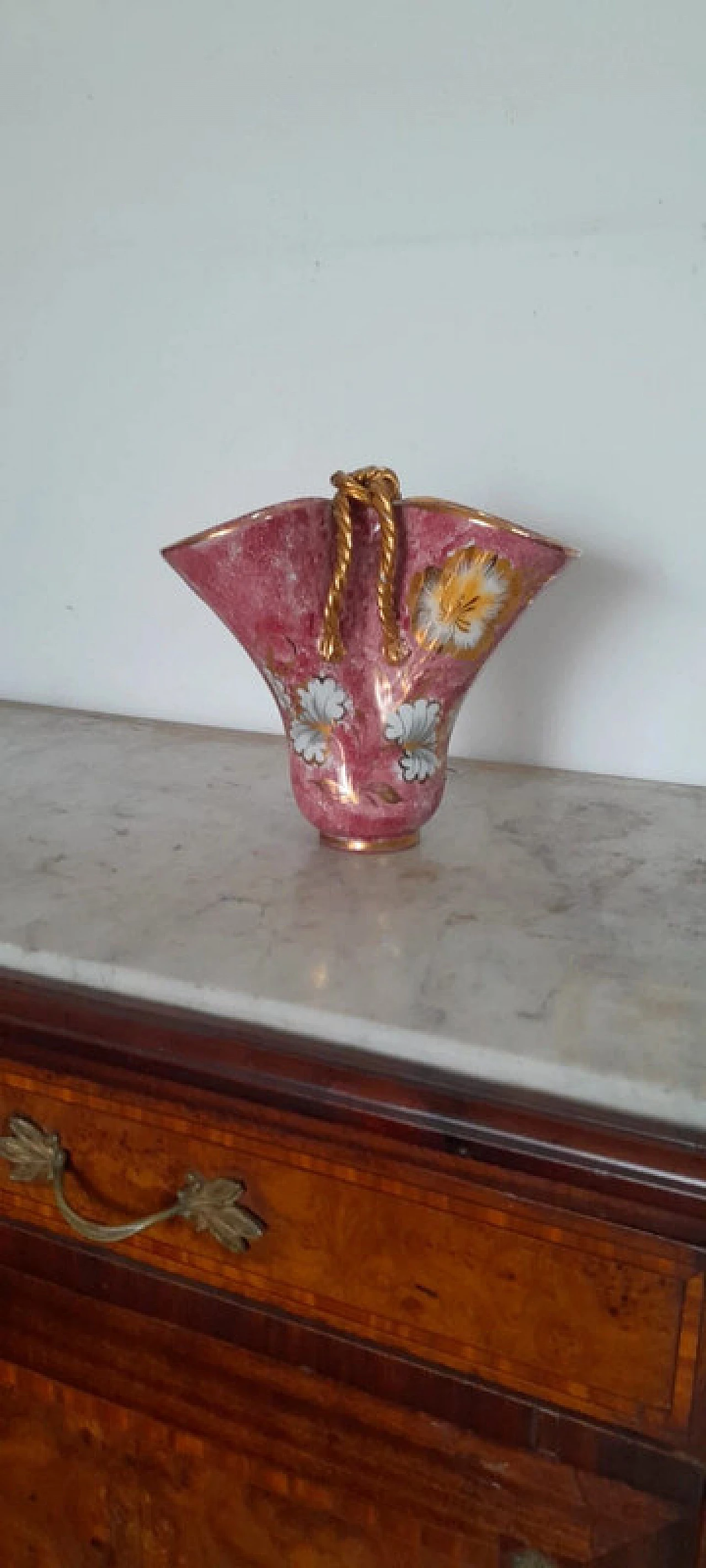 Pink and gold hand-painted Mica vase, mid-20th century 7