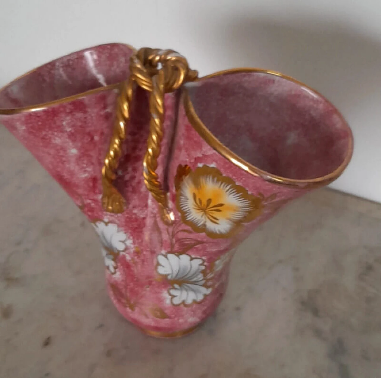 Pink and gold hand-painted Mica vase, mid-20th century 8