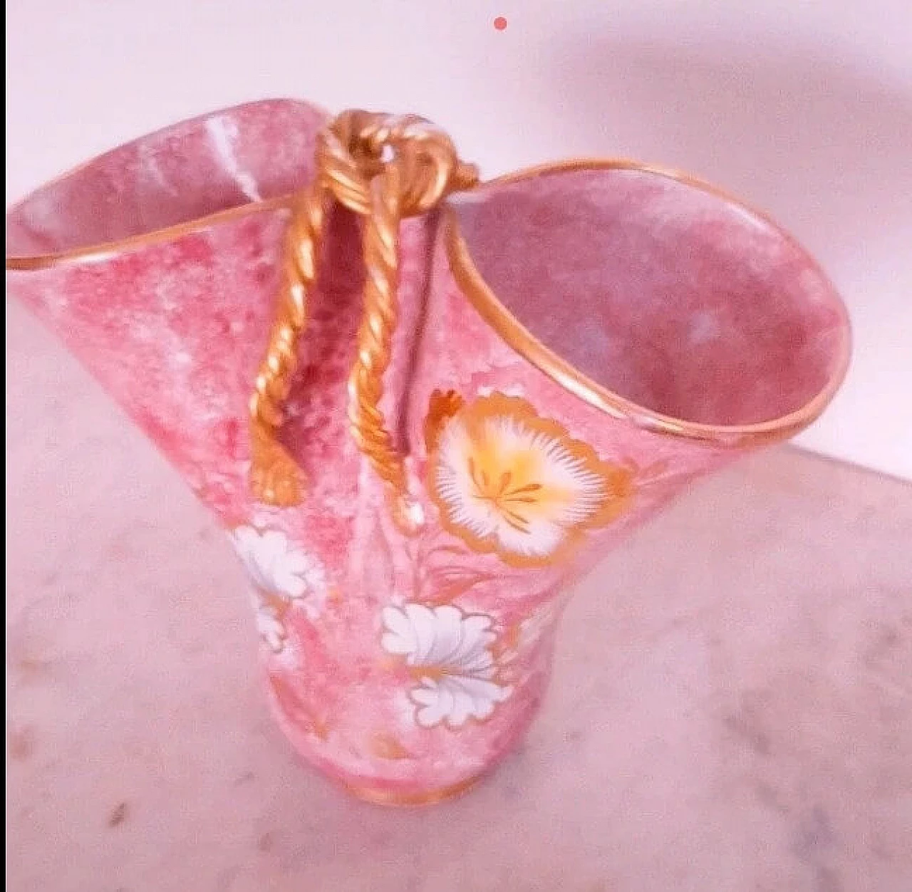 Pink and gold hand-painted Mica vase, mid-20th century 9